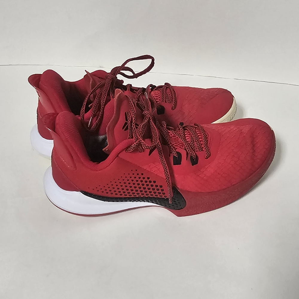 NIKE MAMBA FURY KOBE TB UNIVERSITY RED-BLACK-GYM RED SZ 6 [CK6632-600]